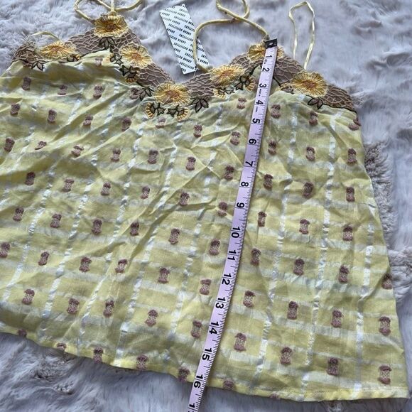 NWT Urban Outfitters Y2K Floral Embroidered Tank Top Cami Yellow Cottagecore M - Picture 8 of 9